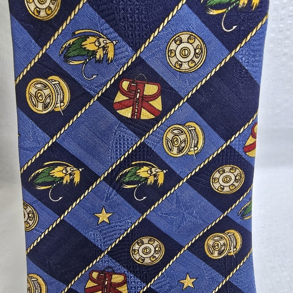 Tommy Hilfiger Fishing Themed Tie Blue Gold And Red Imported Silk Mens - Picture 3 of 7